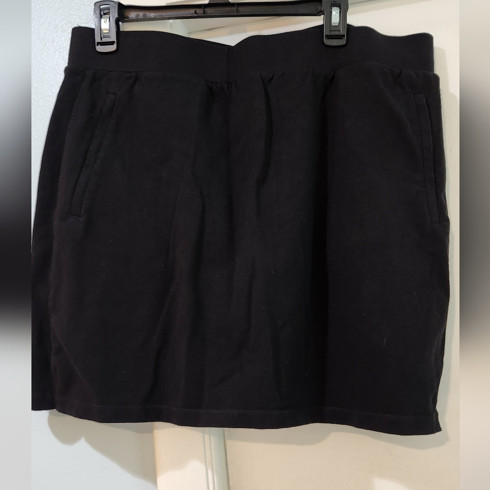 Women's Talbots Black Skort, Size XL